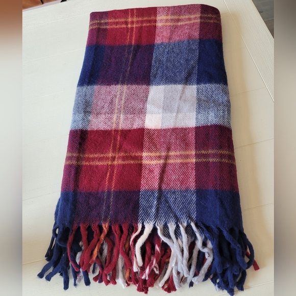 Vintage Faribou Plaid Throw Blanket - Picture 2 of 8